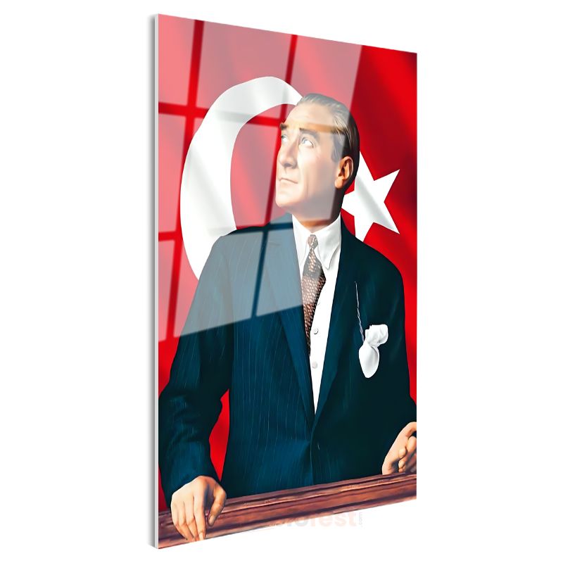 Kalpak ve Kravatlı Atatürk - Resmi Portre Cam Tablo