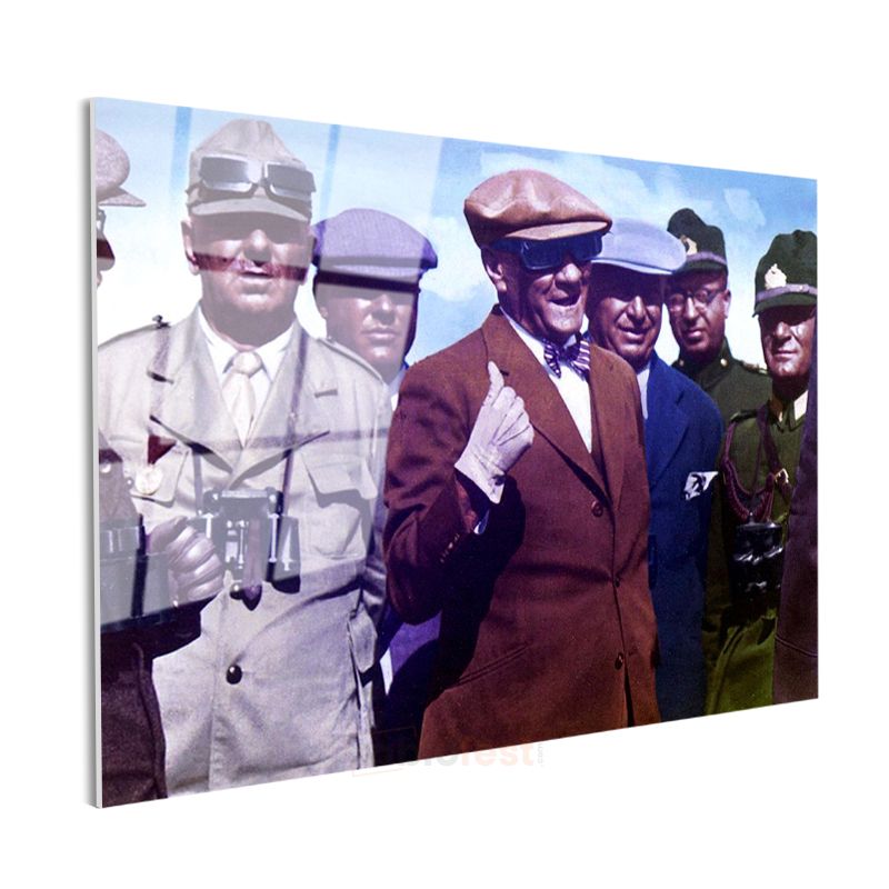 Atatürk ve Askeri İnceleme - Saha Gezisinde Cam Tablo