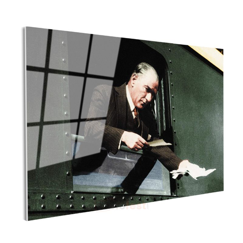 Atatürk ve Tren Yolculuğu - Vatan Gezisinde Cam Tablo