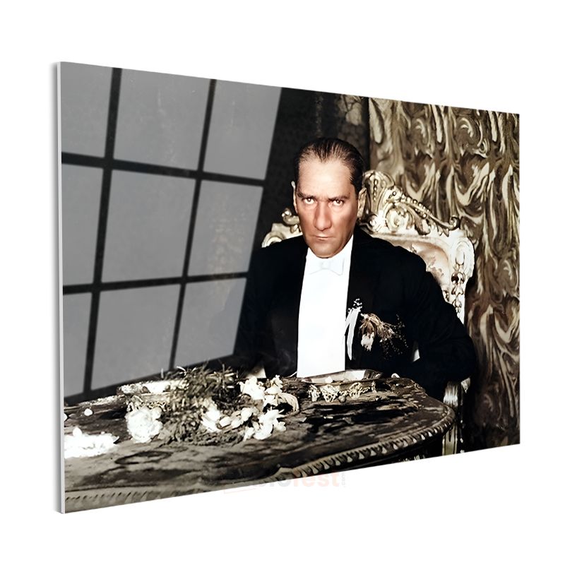 Atatürk ve Resmi Davet - Devlet Başkanlığında Cam Tablo