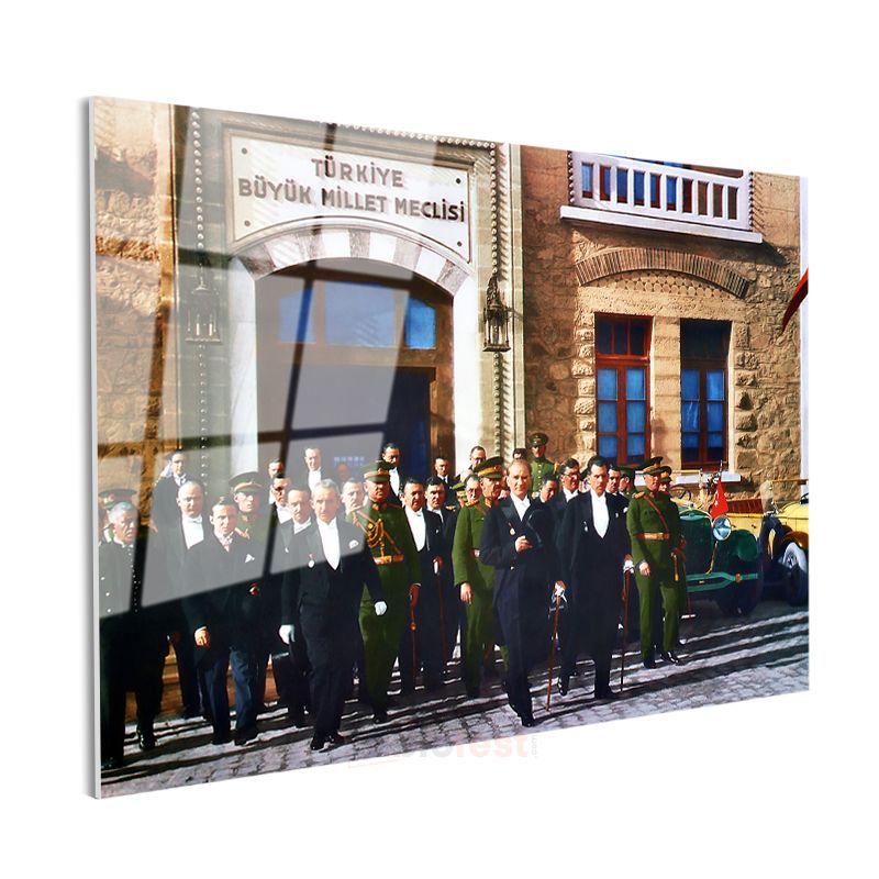 Atatürk ve TBMM - Cumhuriyet'in Kalbi Cam Tablo