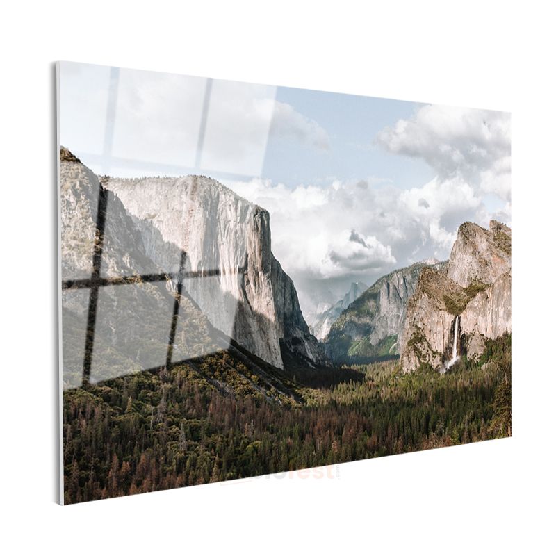 Yosemite Vadisi - İhtişamlı Kayalıklar ve Şelale Cam Tablo