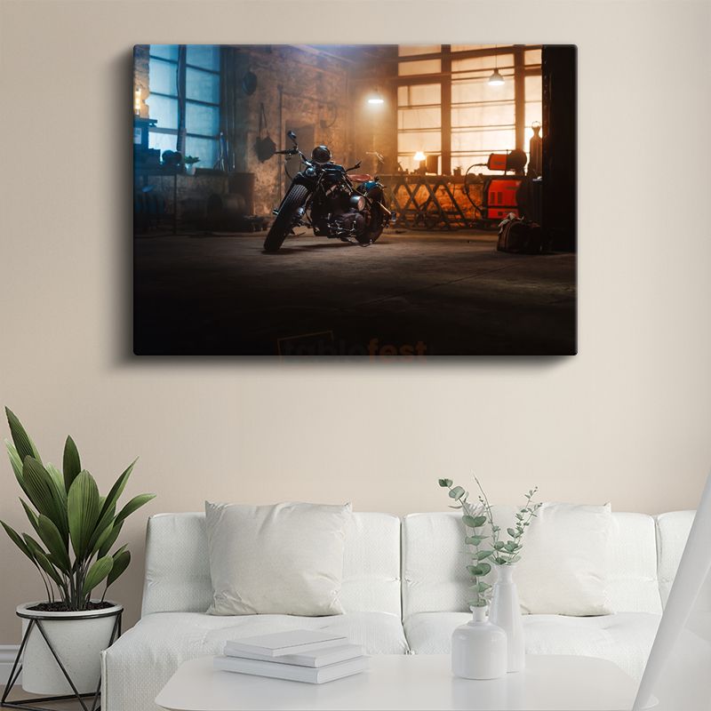 Vintage Motosiklet - Atölye Işığında Klasik Tasarım Kanvas Tablo