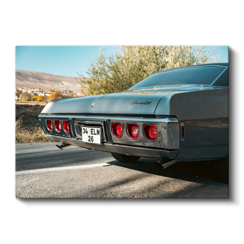 Chevrolet Impala - Klasik Amerikan Otomobili Arka Görünüm Kanvas Tablo