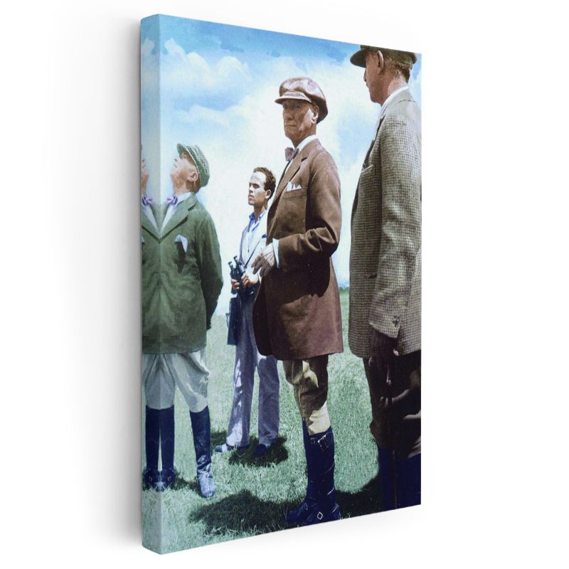 Kır Gezisi Atatürk - Kasket ve Çizme Detaylı Kanvas Tablo