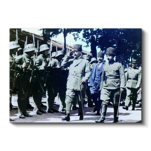 Atatürk ve Askeri Tören - Birlik Denetiminde Kanvas Tablo