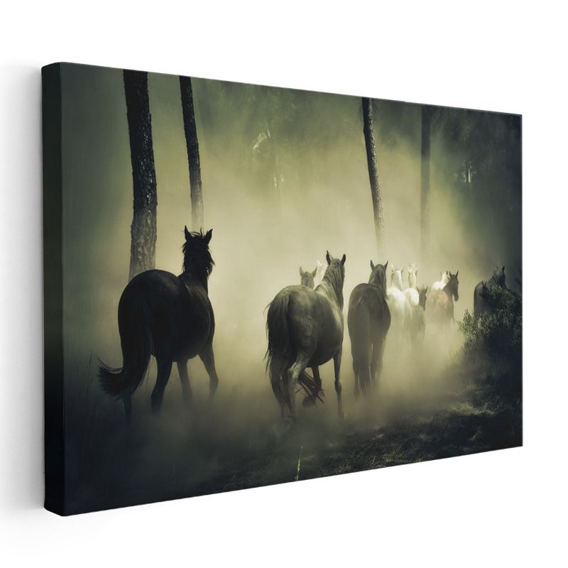 Vahşi Atlar - Sisli Ormanda Özgür Koşu Kanvas Tablo