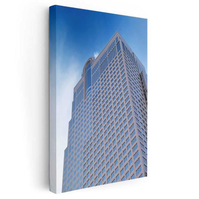 Modern Gökdelen - Mavi Gökyüzü Altında Kanvas Tablo