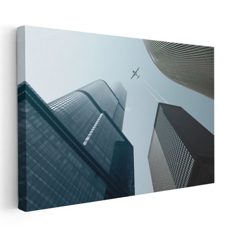Gökyüzüne Uzanan Gökdelenler - Modern Mimari Perspektifi Kanvas Tablo