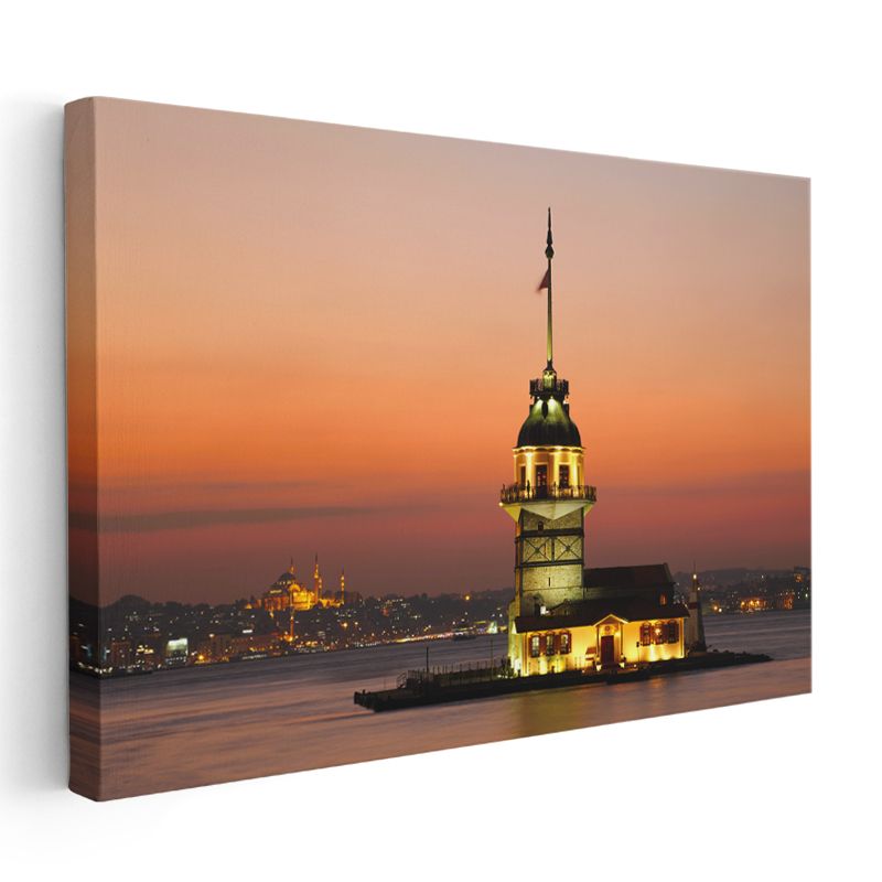 Kız Kulesi - Gün Batımında Işıklı Deniz Feneri Kanvas Tablo