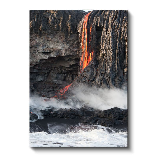 Volkanik Akış - Kayalardan Süzülen Kızgın Lav Manzarası Kanvas Tablo