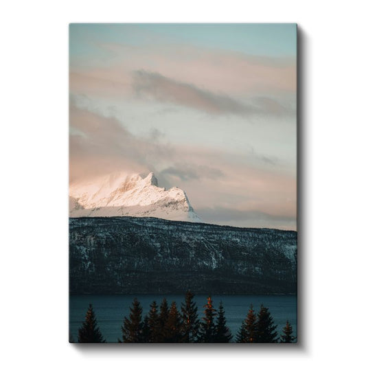 Alacakaranlık Zirvesi - Karlı Dağ ve Göl Manzarası Kanvas Tablo