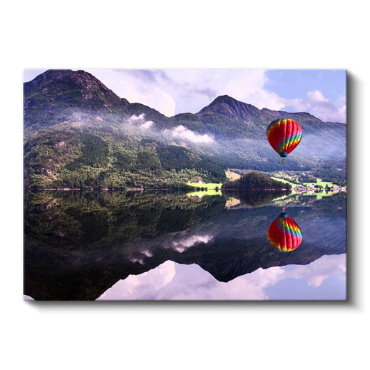 Sıcak Hava Balonu - Dağlar Arasında Renkli Yolculuk Kanvas Tablo