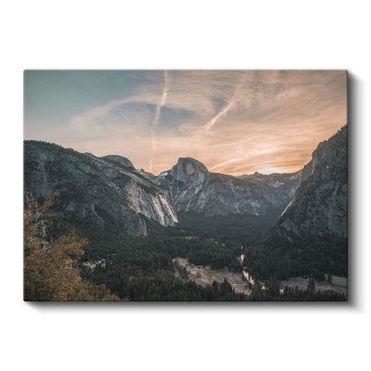 Vadi Manzarası - Gün Batımında Dağların İhtişamı Kanvas Tablo