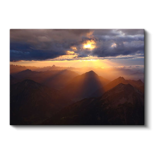 Altın Dağlar - Dramatik Gün Batımı Işıkları Kanvas Tablo