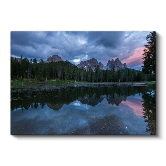 Dağ Gölü - Zirvelerden Yansıyan Huzur Verici Manzara Kanvas Tablo