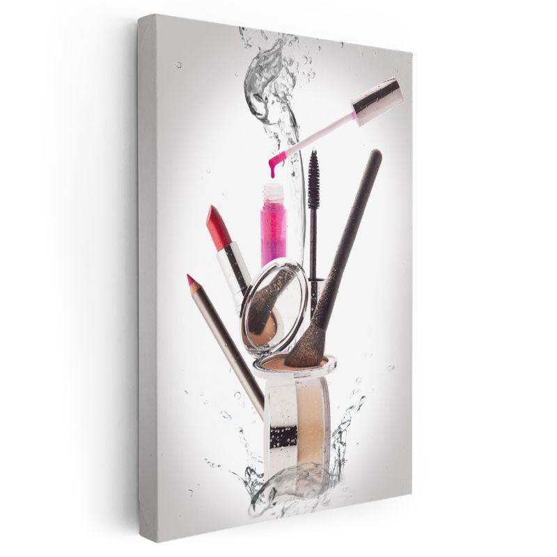 Makyaj Sanatçısı - Profesyonel Kozmetik Ürünleri Kanvas Tablo