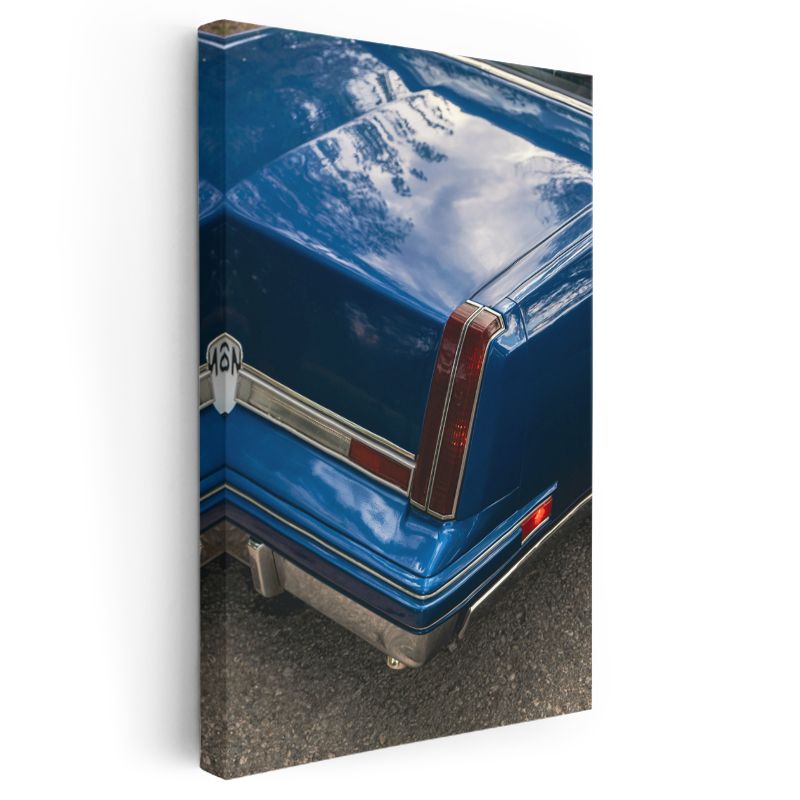 Klasik Amerikan Sedan - Mavi Parlak Arka Tasarım Detayı Kanvas Tablo