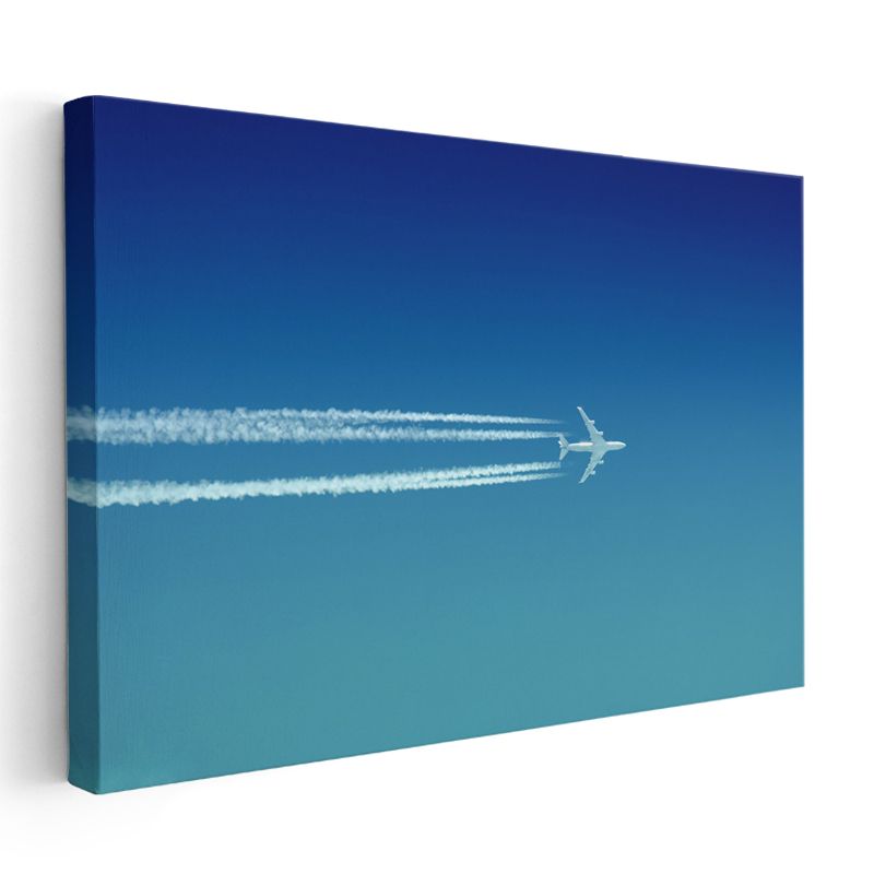 Yolcu Uçağı - Mavi Gökyüzünde İz Bırakan Beyaz Jet Kanvas Tablo