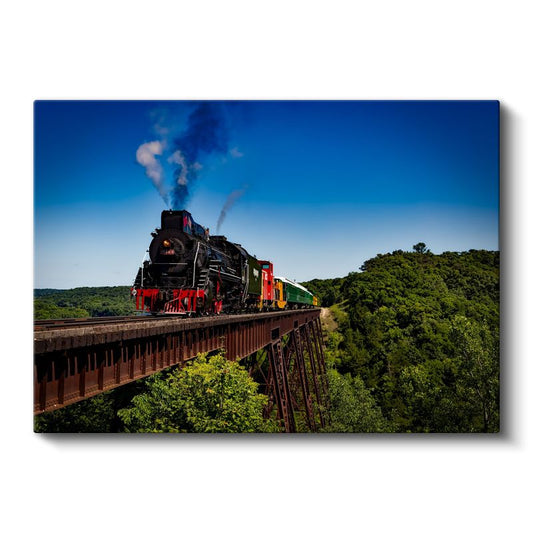 Buharlı Lokomotif 5918 - Köprü Üzerinde İlerleyen Renkli Vagonlar Kanvas Tablo