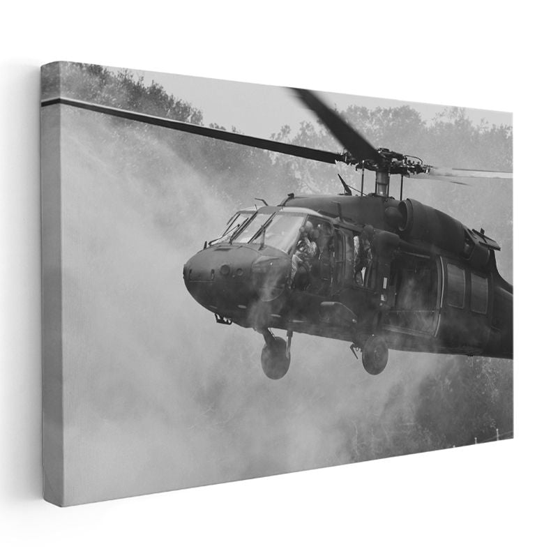 Black Hawk Helikopter - Görev Başında Askeri Hava Gücü Kanvas Tablo
