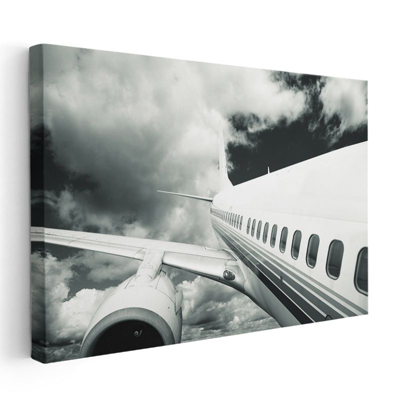 Boeing Yolcu Uçağı - Bulutlar Arasında Yükselen Jet Kanvas Tablo