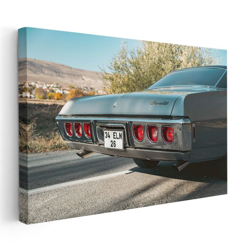 Chevrolet Impala - Klasik Amerikan Otomobili Arka Görünüm Kanvas Tablo