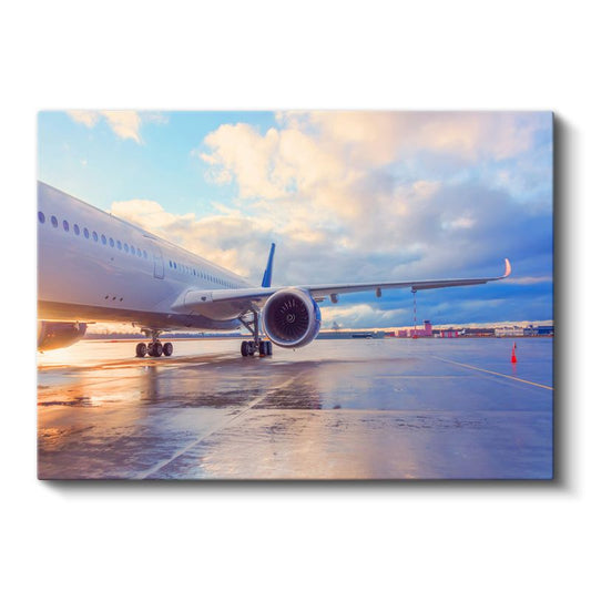 Yolcu Uçağı - Gün Batımında Pist Üzerinde Kanvas Tablo