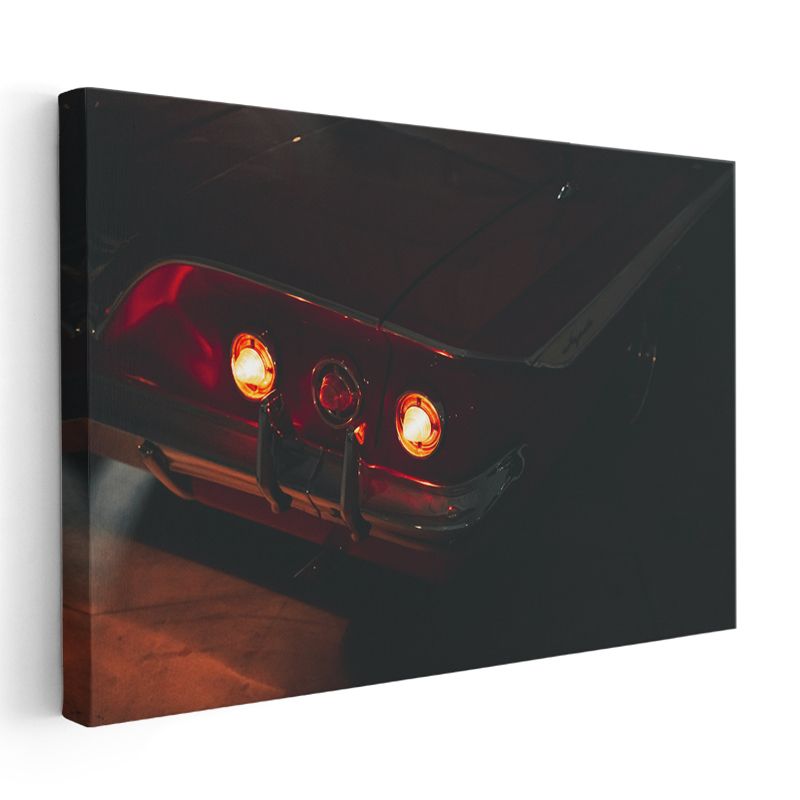 Klasik Otomobil Arka Farları - Gece Görünümü Kanvas Tablo