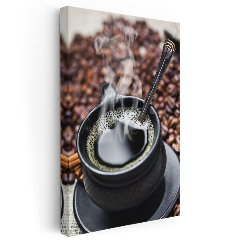Tüten Kahve Fincanı - Kahve Çekirdekleri Arasında Sıcak İçecek Kanvas Tablo