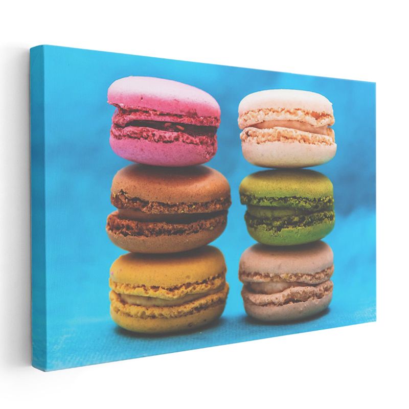 Renkli Makaronlar - Tatlı Lezzet Kulesi Kanvas Tablo