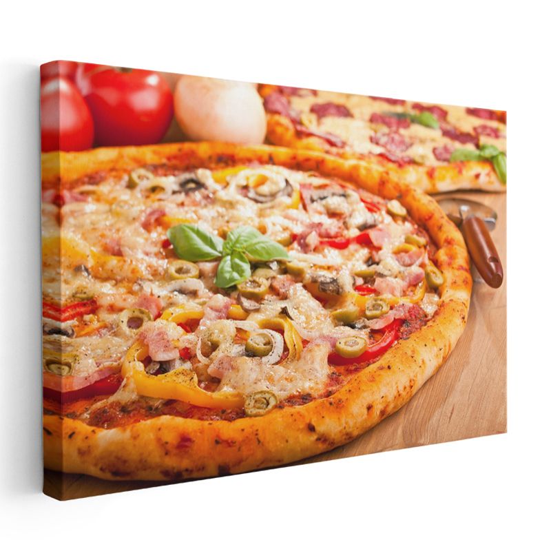 İtalyan Mutfağı - Karışık Malzemeli Pizza Kanvas Tablo