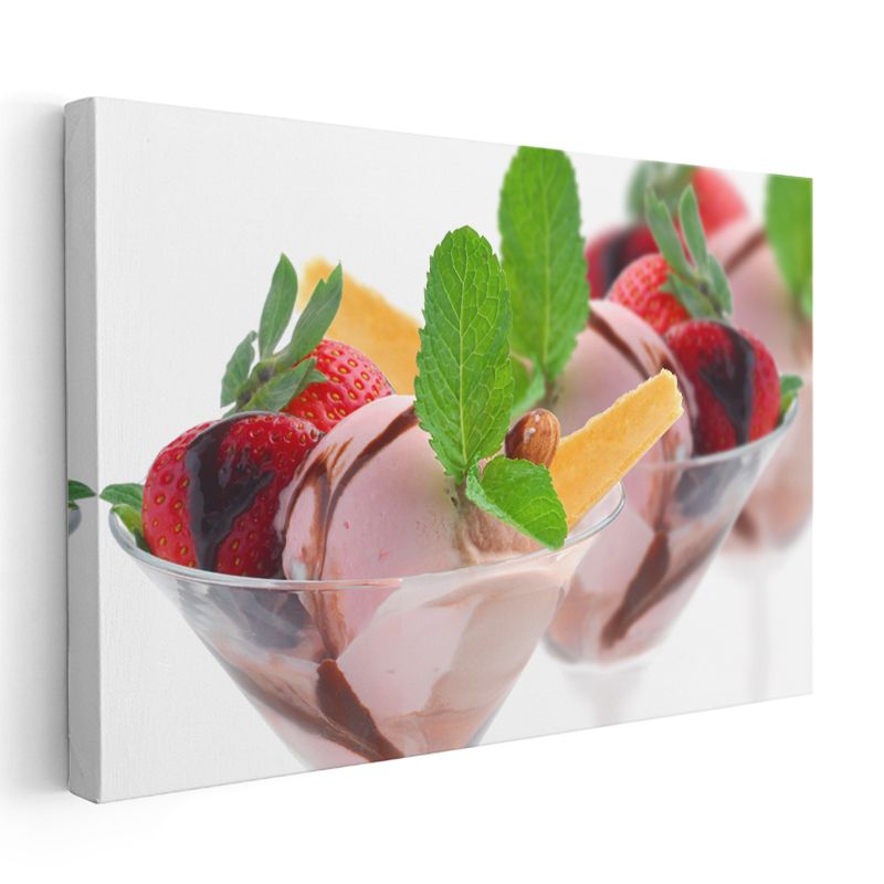 Dondurma Kupları - Çilek ve Nane Yapraklı Tatlı Sunumu Kanvas Tablo