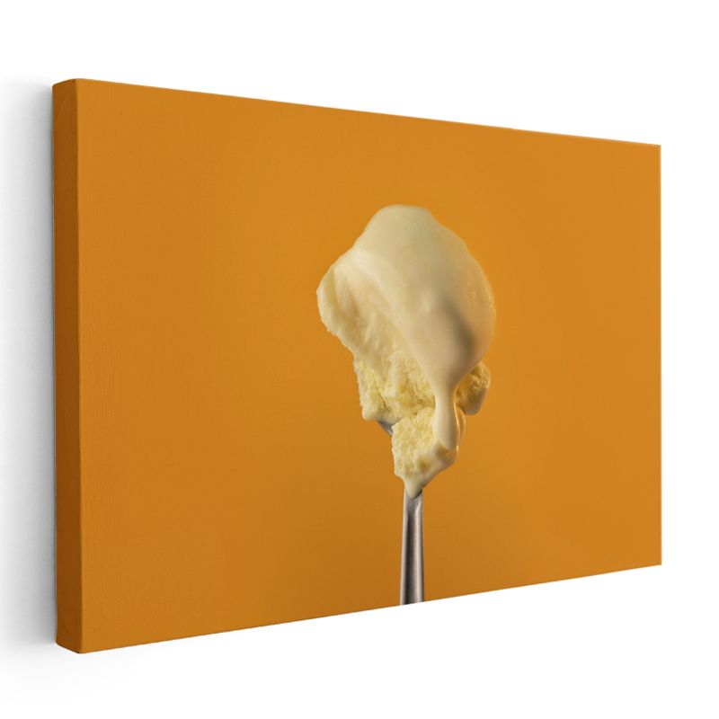 Kremsi Dondurma - Kaşıkta Eriyen Tatlı Kanvas Tablo