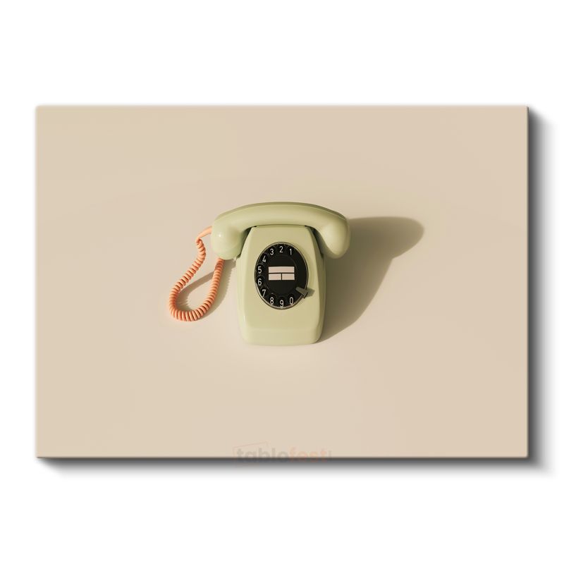 Krem Çevirmeli Telefon - Retro İletişim İkonu Kanvas Tablo