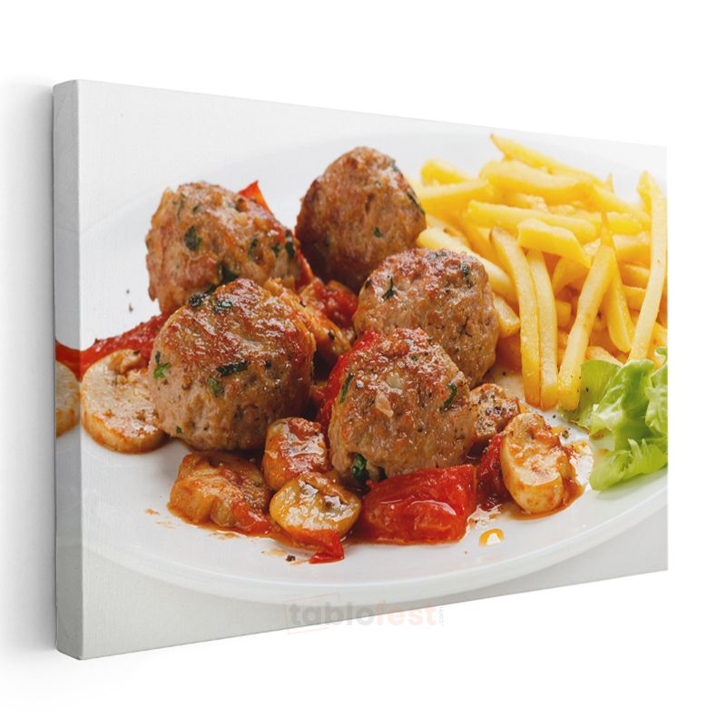 Köfte Tabağı - Domates Soslu ve Patates Kızartmalı Kanvas Tablo