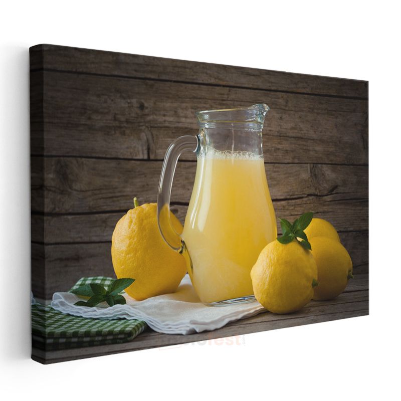 Taze Limon Suyu - Sarı Meyvelerle Hazırlanmış Serinletici İçecek Kanvas Tablo