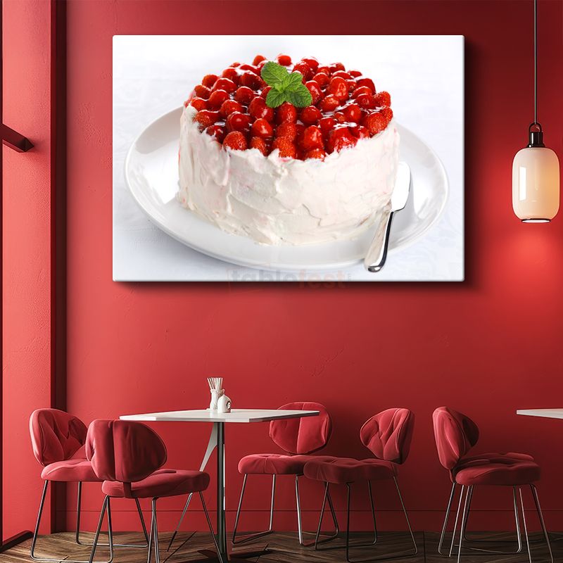 Çilekli Pasta - Kremsi Beyaz Üzeri Kırmızı Meyvelerle Kaplı Kanvas Tablo