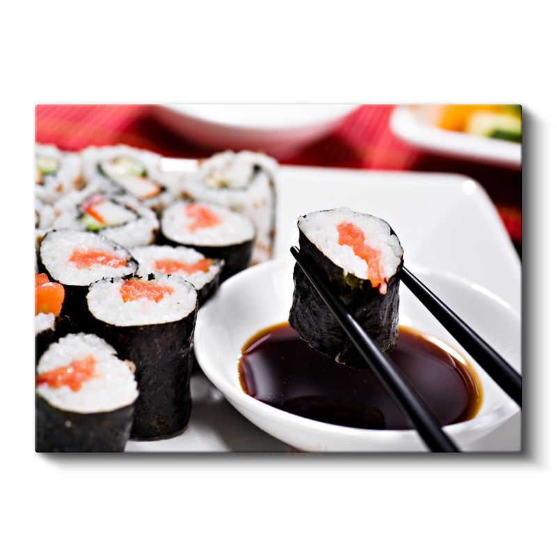 Sushi Ziyafeti - Çubukla Tutulmuş Somon Rulosu Kanvas Tablo
