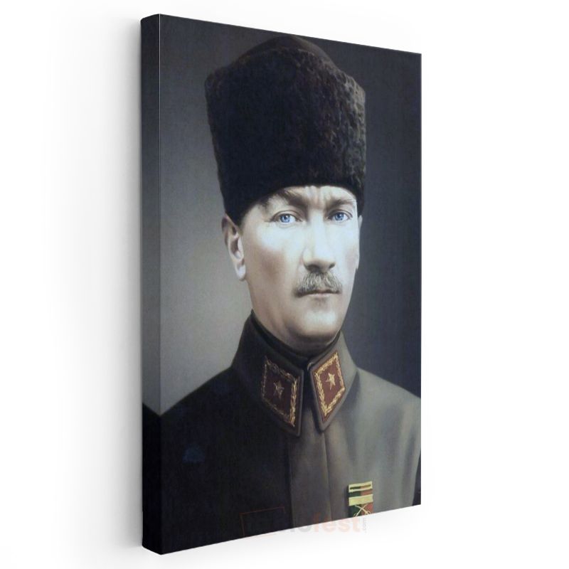 Kalpaklı Komutan - Askeri Üniforma Portresi Kanvas Tablo