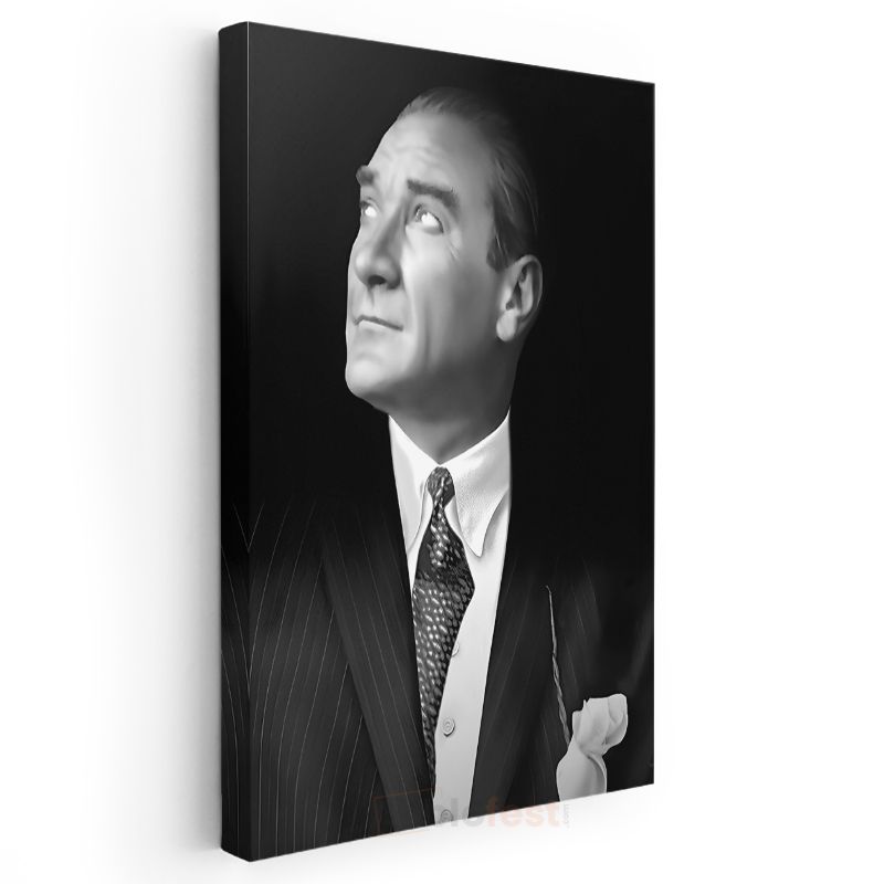 Yukarı Bakan Atatürk - Siyah Fonda Şık Portre Kanvas Tablo