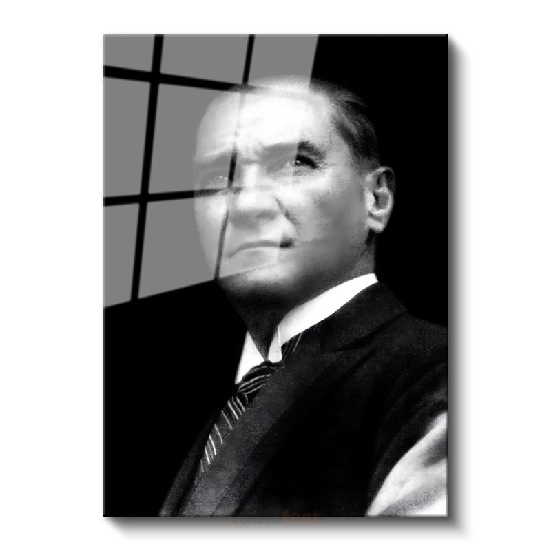 Siyah Fonlu Atatürk - Karizmatik Portre Cam Tablo