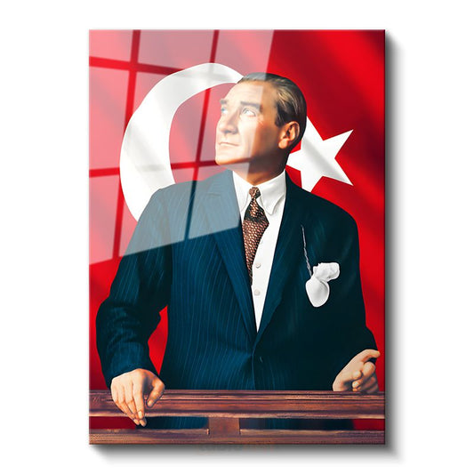 Türk Bayrağı Önünde Atatürk - Kürsüde Lider Cam Tablo