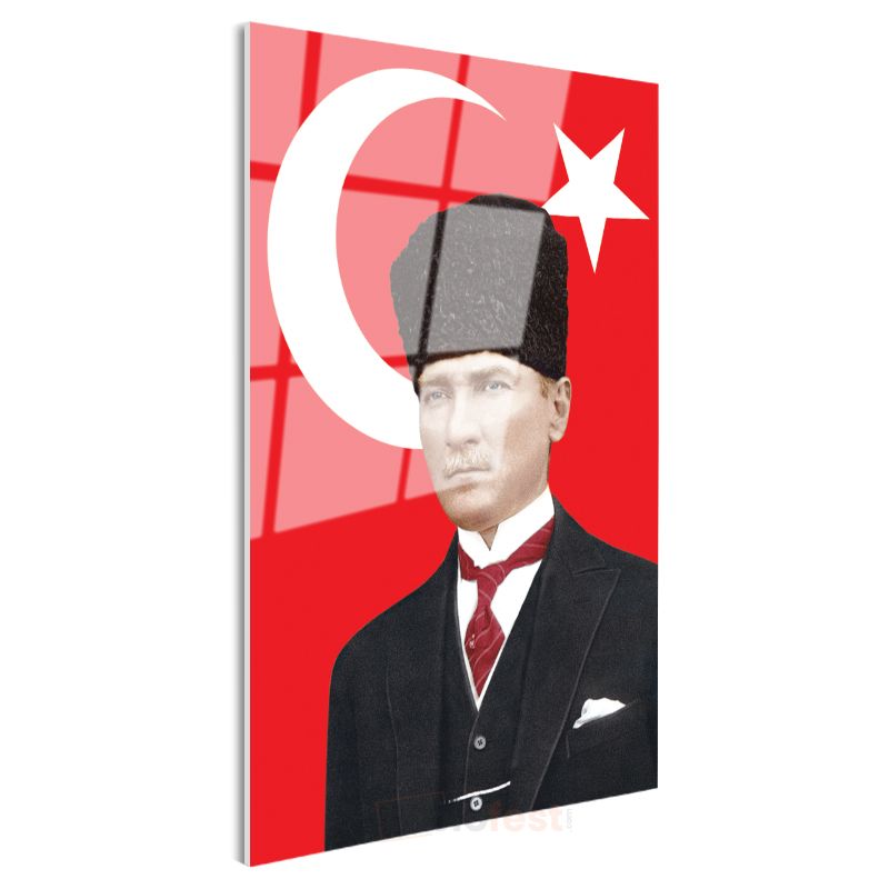 Türk Bayrağı Önünde Atatürk - Kalpaklı Resmi Portre Cam Tablo