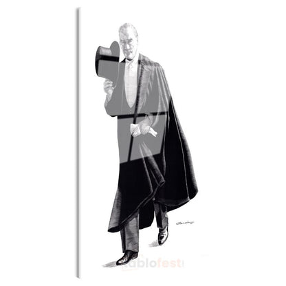 Pelerinli Atatürk - Şapkalı Siyah Beyaz Çizim Cam Tablo