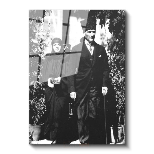 Kalpaklı Atatürk - Tarihi Fotoğraf Cam Tablo