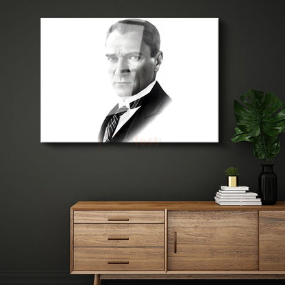 Beyaz Fonlu Atatürk - Siyah Beyaz Portre Cam Tablo