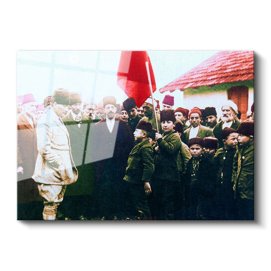 Atatürk ve Gençlik - Bayrak Töreni Cam Tablo