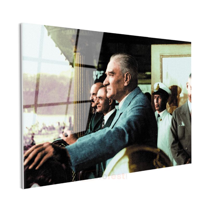 Atatürk ve Liderlik - Devlet Yönetiminde Cam Tablo
