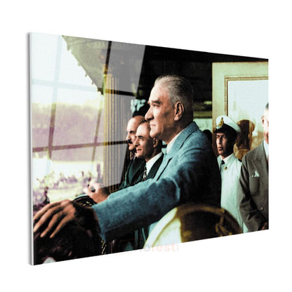 Atatürk ve Liderlik - Devlet Yönetiminde Cam Tablo